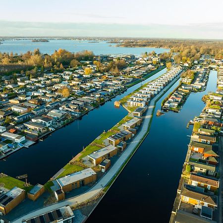 Marinapark Residentie Nieuw Loosdrecht Villa ภายนอก รูปภาพ
